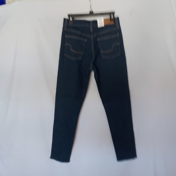 Womans Blue Jeans - Picture 7 of 8